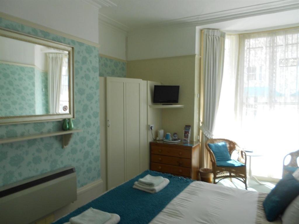 Cromwell House Hotel Eastbourne Exterior photo