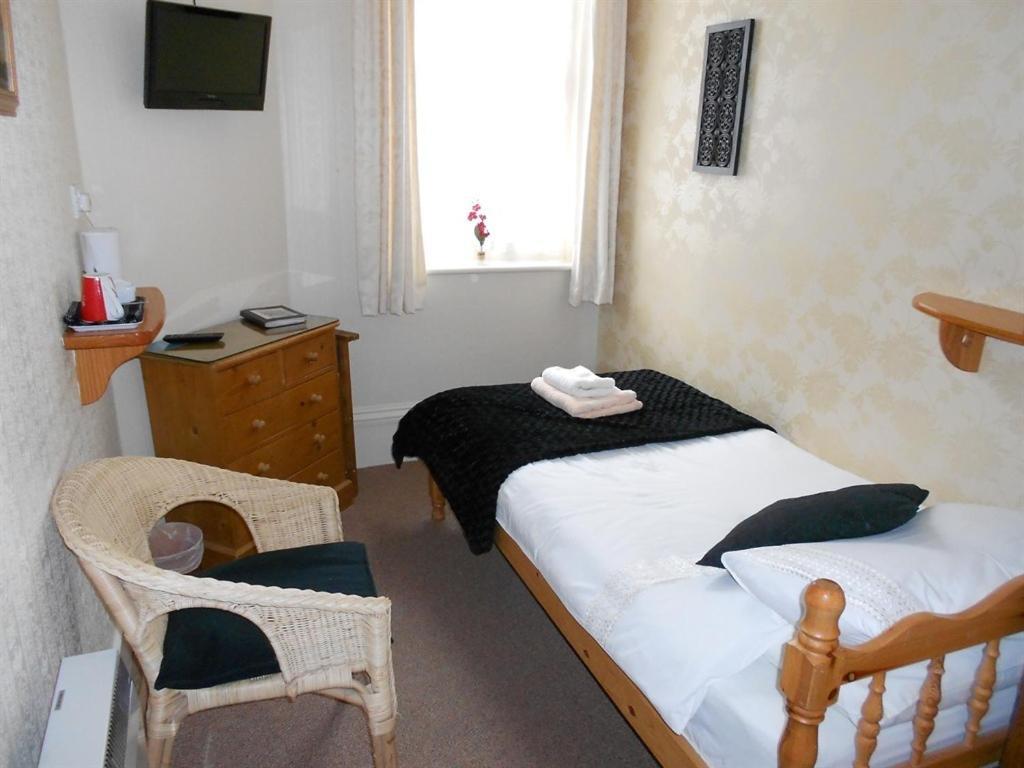Cromwell House Hotel Eastbourne Room photo